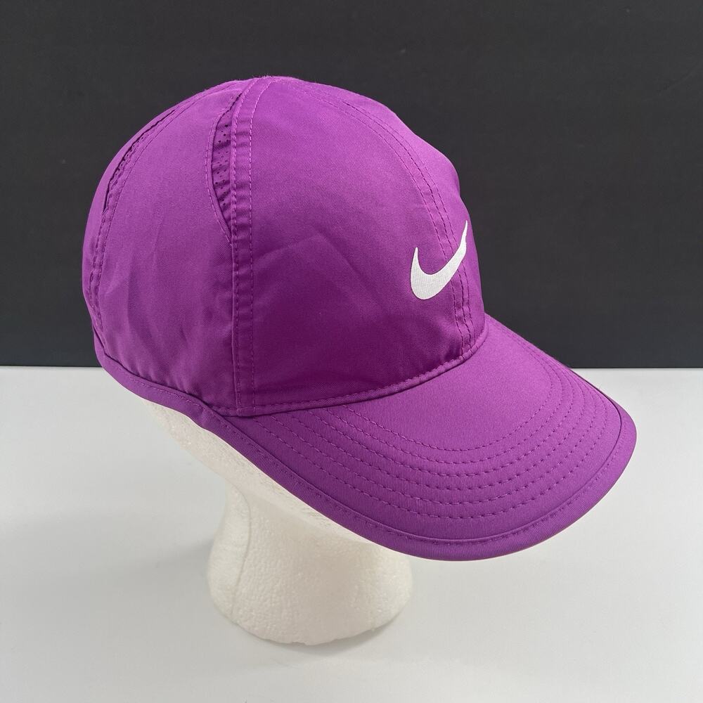 Nike Women Purple White Aerobill Featherlight Dri-Fit Adjustable Mesh Cap Hat